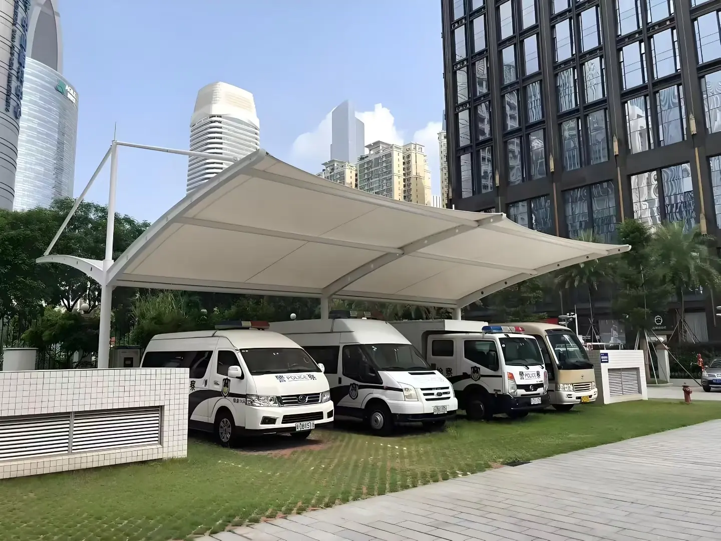 贵州盘州膜结构车棚怎么选？山地多雨高湿环境，园区物业采购避坑指南