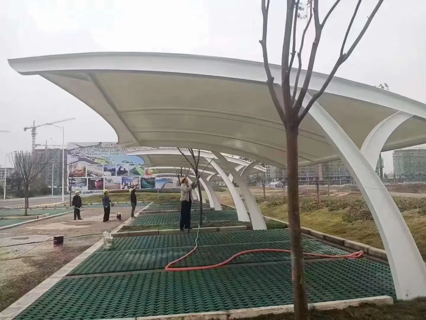 贵州盘州膜结构车棚采购避坑指南:本地气候不同,别拿低价当性价比